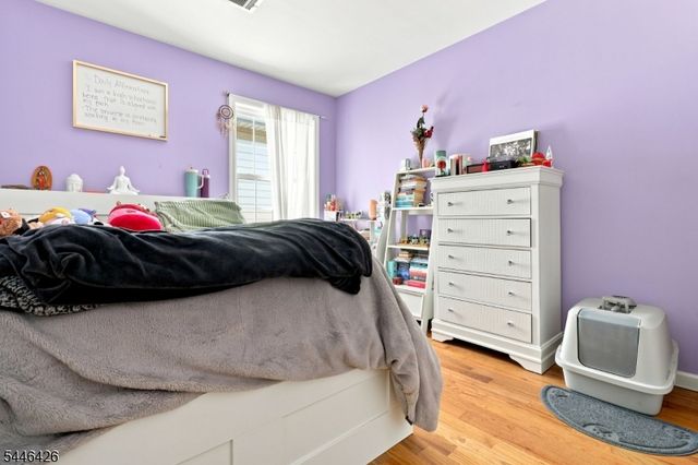 372 Nelson Ave, Elizabeth City, NJ 07202