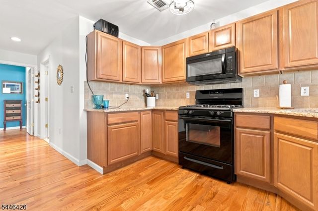 372 Nelson Ave, Elizabeth City, NJ 07202