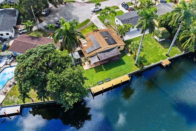 2705 Scott Street, Hollywood, FL 33020