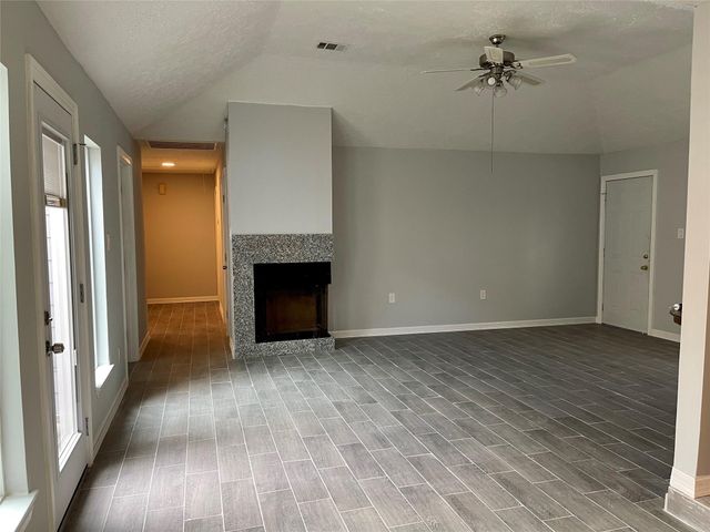 9415 Westacre Place, Houston, TX 77083