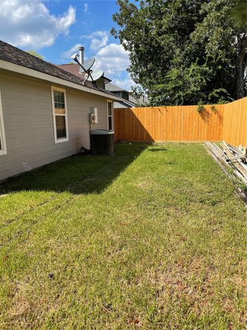 9415 Westacre Place, Houston, TX 77083