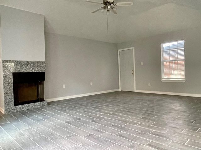 9415 Westacre Place, Houston, TX 77083
