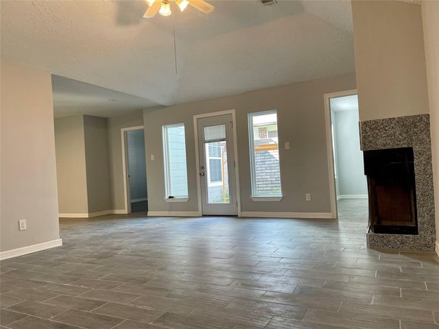 9415 Westacre Place, Houston, TX 77083