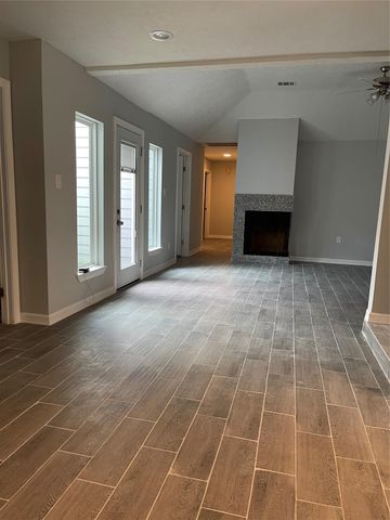 9415 Westacre Place, Houston, TX 77083
