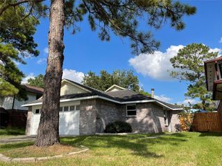 9415 Westacre Place, Houston, TX 77083