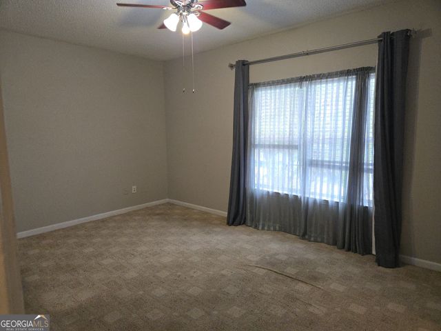 2581 Laurel Circle NW, Atlanta, GA 30311