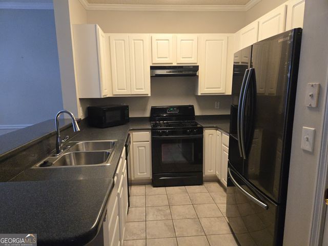 2581 Laurel Circle NW, Atlanta, GA 30311