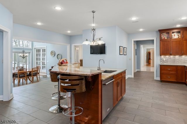 2 Cobblefield Rd, Mendham Twp., NJ 07945