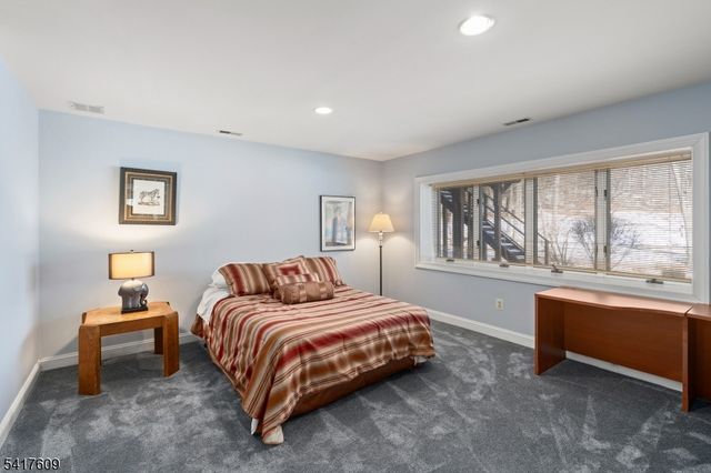 2 Cobblefield Rd, Mendham Twp., NJ 07945