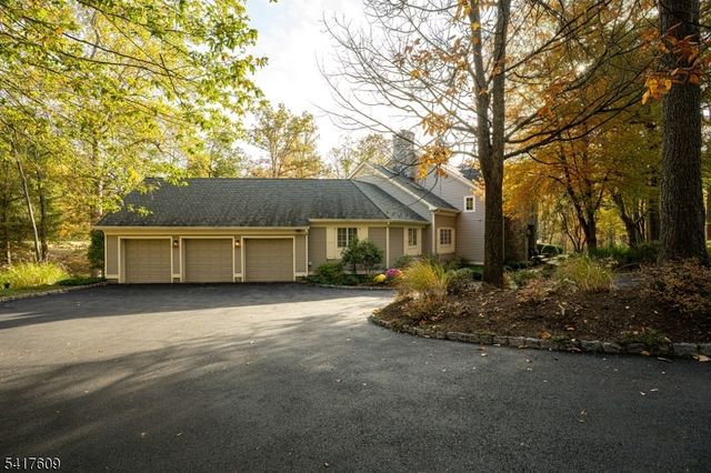 2 Cobblefield Rd, Mendham Twp., NJ 07945