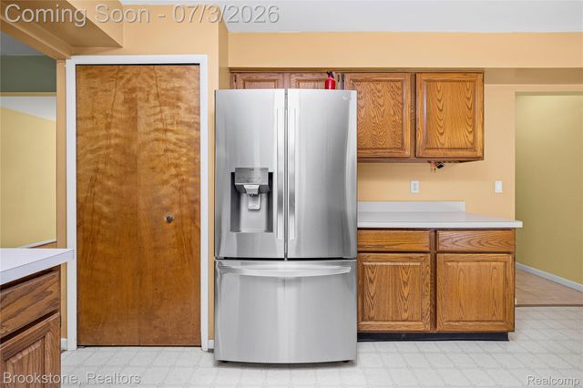 312 Burr Oak Drive, Ann Arbor, MI 48103
