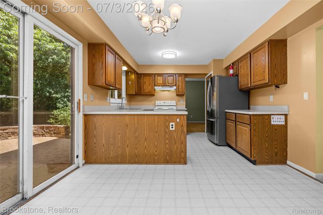 312 Burr Oak Drive, Ann Arbor, MI 48103