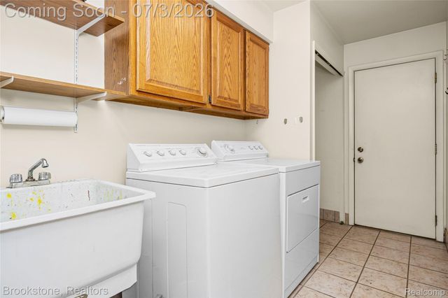 312 Burr Oak Drive, Ann Arbor, MI 48103