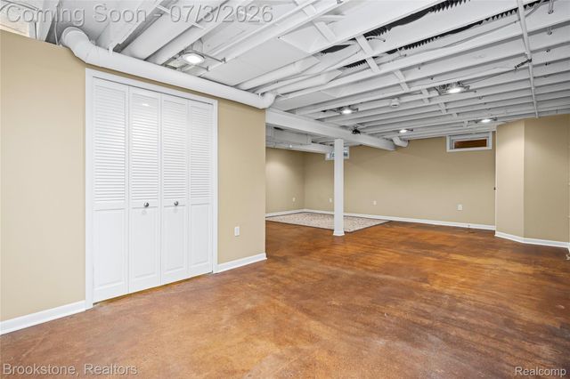 312 Burr Oak Drive, Ann Arbor, MI 48103