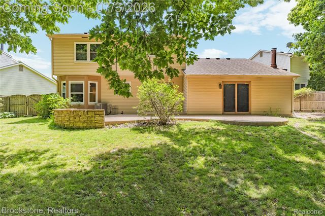 312 Burr Oak Drive, Ann Arbor, MI 48103
