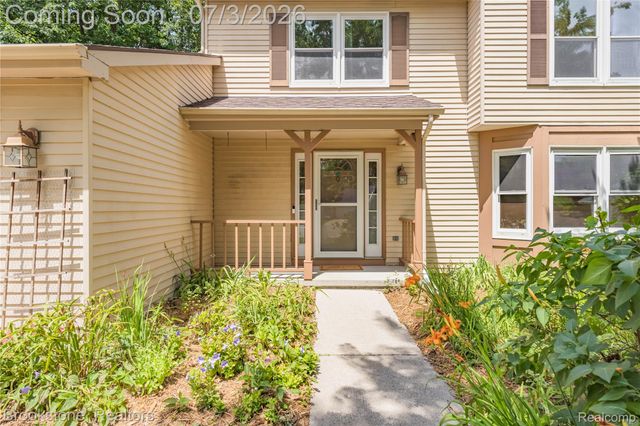 312 Burr Oak Drive, Ann Arbor, MI 48103