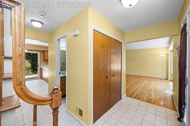 312 Burr Oak Drive, Ann Arbor, MI 48103