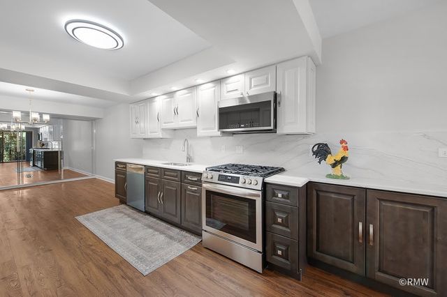 467 Hiawatha Trail 106, Wood Dale, IL 60191