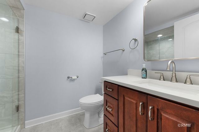 467 Hiawatha Trail 106, Wood Dale, IL 60191