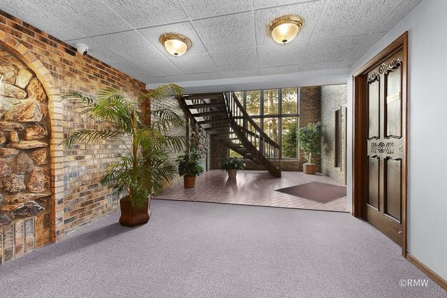 467 Hiawatha Trail 106, Wood Dale, IL 60191