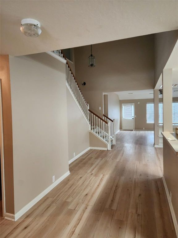 2725 Foster Hill Drive, Houston, TX 77345