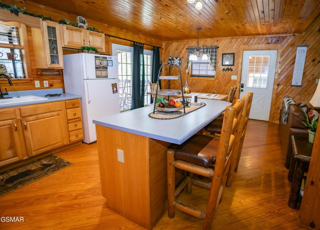 3849 Saddle Brook Way, Sevierville, TN 37862