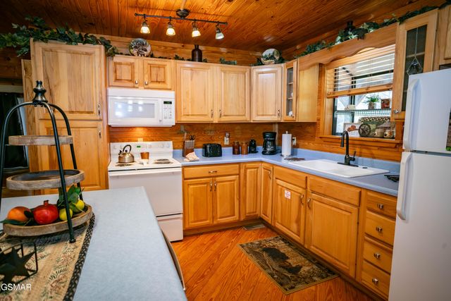 3849 Saddle Brook Way, Sevierville, TN 37862