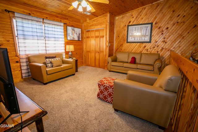 3849 Saddle Brook Way, Sevierville, TN 37862