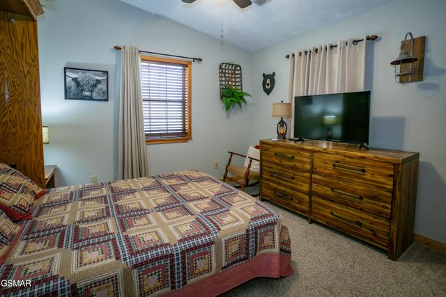 3849 Saddle Brook Way, Sevierville, TN 37862