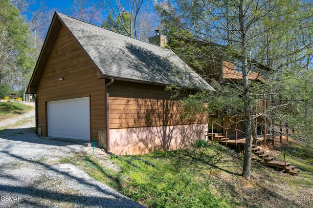 3849 Saddle Brook Way, Sevierville, TN 37862