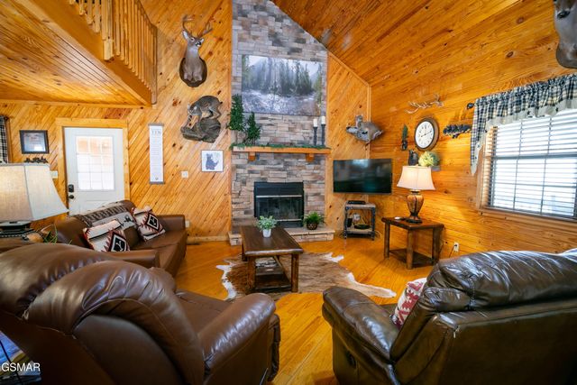 3849 Saddle Brook Way, Sevierville, TN 37862