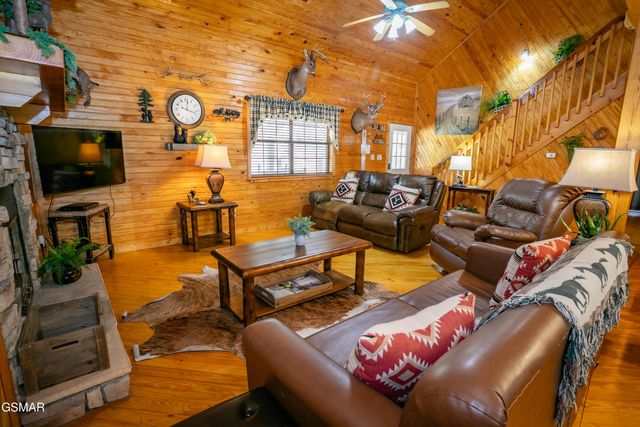 3849 Saddle Brook Way, Sevierville, TN 37862