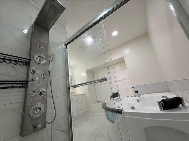 14018 CITRUS POINTE DRIVE, Tampa, FL 33625