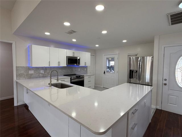 14018 CITRUS POINTE DRIVE, Tampa, FL 33625