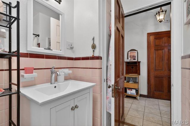 4967 Mardel Avenue, St Louis, MO 63109