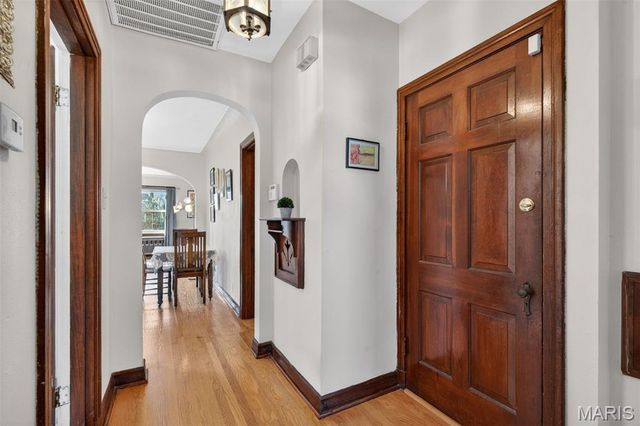 4967 Mardel Avenue, St Louis, MO 63109