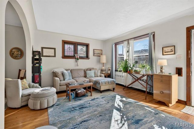 4967 Mardel Avenue, St Louis, MO 63109