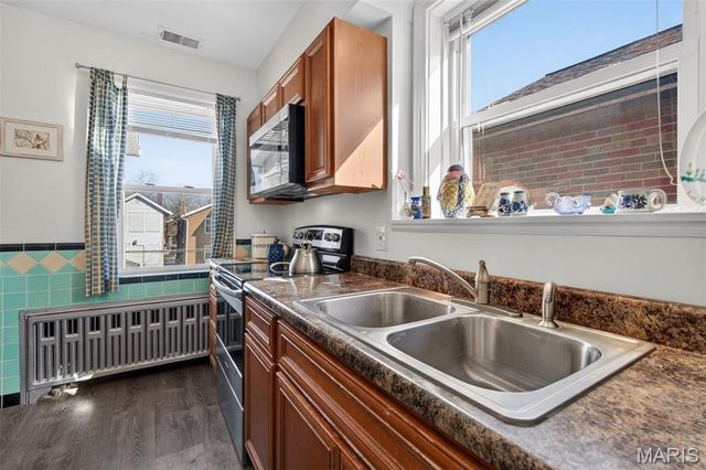 4967 Mardel Avenue, St Louis, MO 63109