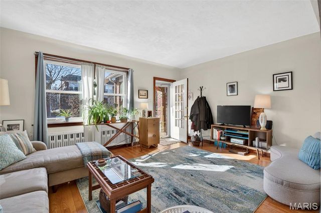 4967 Mardel Avenue, St Louis, MO 63109