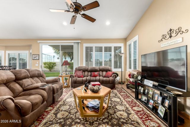 208 W SMOKE TREE Road, Gilbert, AZ 85233