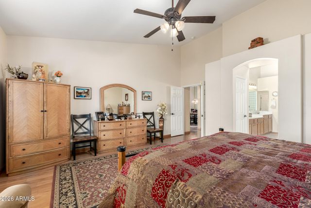 208 W SMOKE TREE Road, Gilbert, AZ 85233