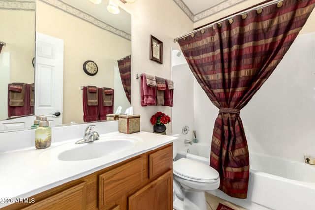 208 W SMOKE TREE Road, Gilbert, AZ 85233