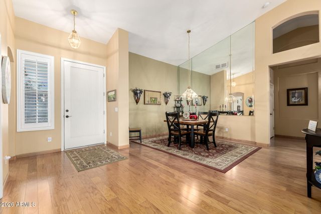 208 W SMOKE TREE Road, Gilbert, AZ 85233