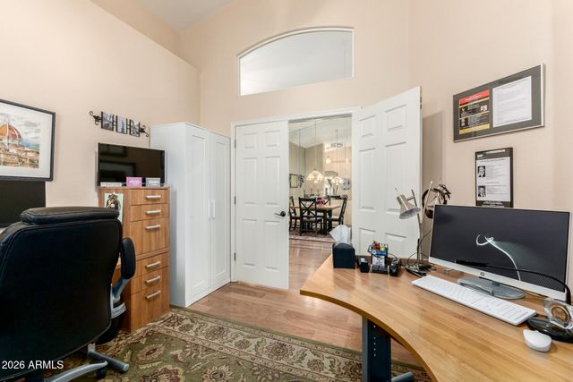 208 W SMOKE TREE Road, Gilbert, AZ 85233