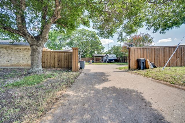 401 Westview Terrace, Midlothian, TX 76065