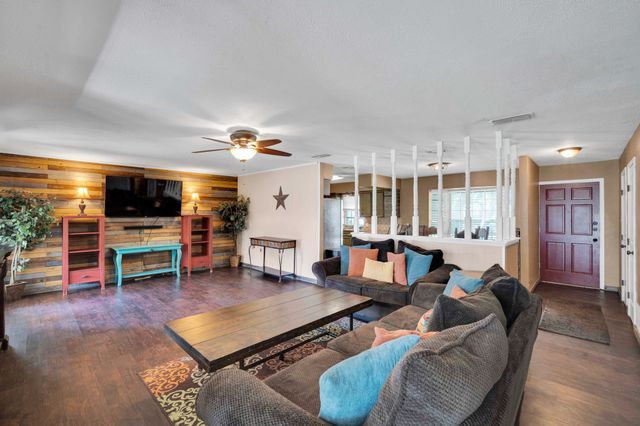 401 Westview Terrace, Midlothian, TX 76065
