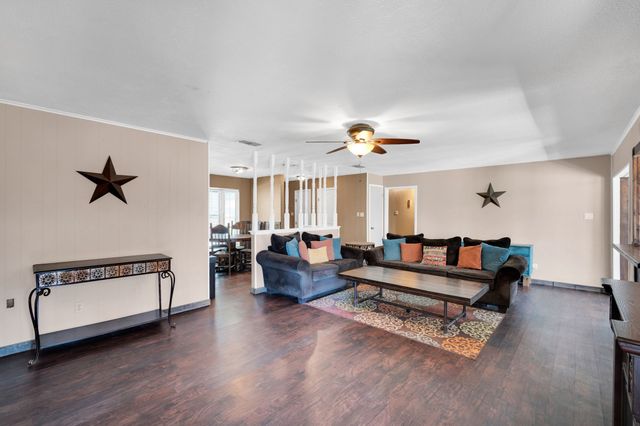 401 Westview Terrace, Midlothian, TX 76065