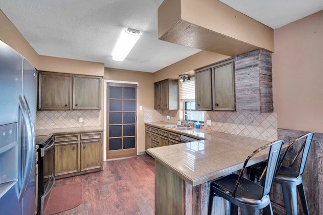 401 Westview Terrace, Midlothian, TX 76065
