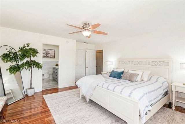 1060 Cooper DR, Naples, FL 34103