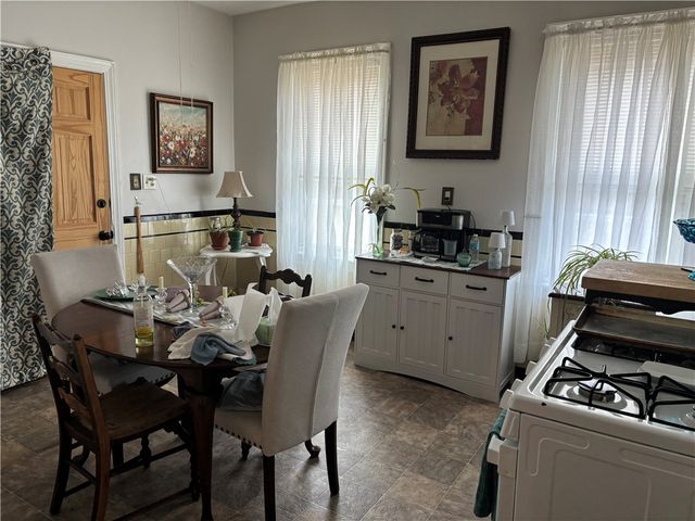 15 Hawkins Street, Providence, RI 02908